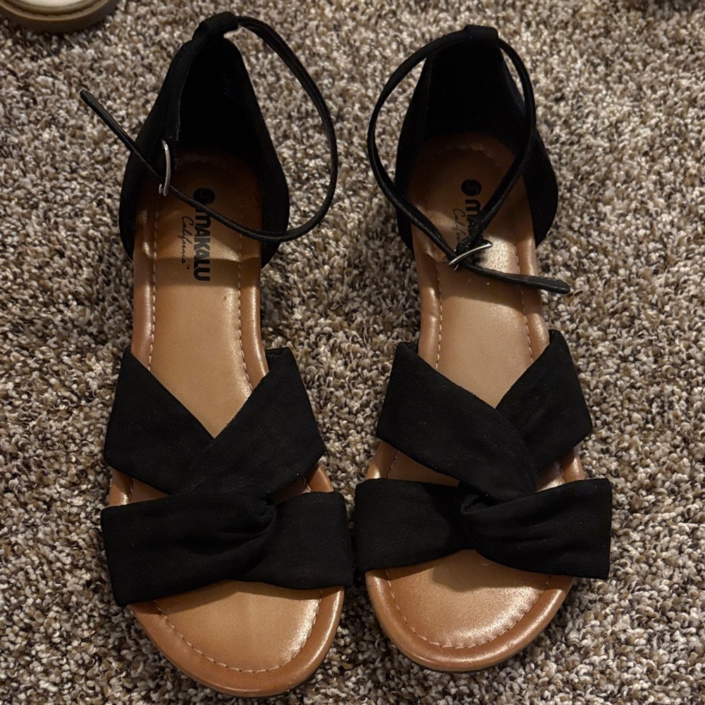 Makalu Black Knotted Women's Sandals